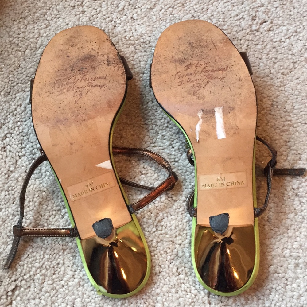 Beverly Feldman kitten heels. - Picture 6 of 8